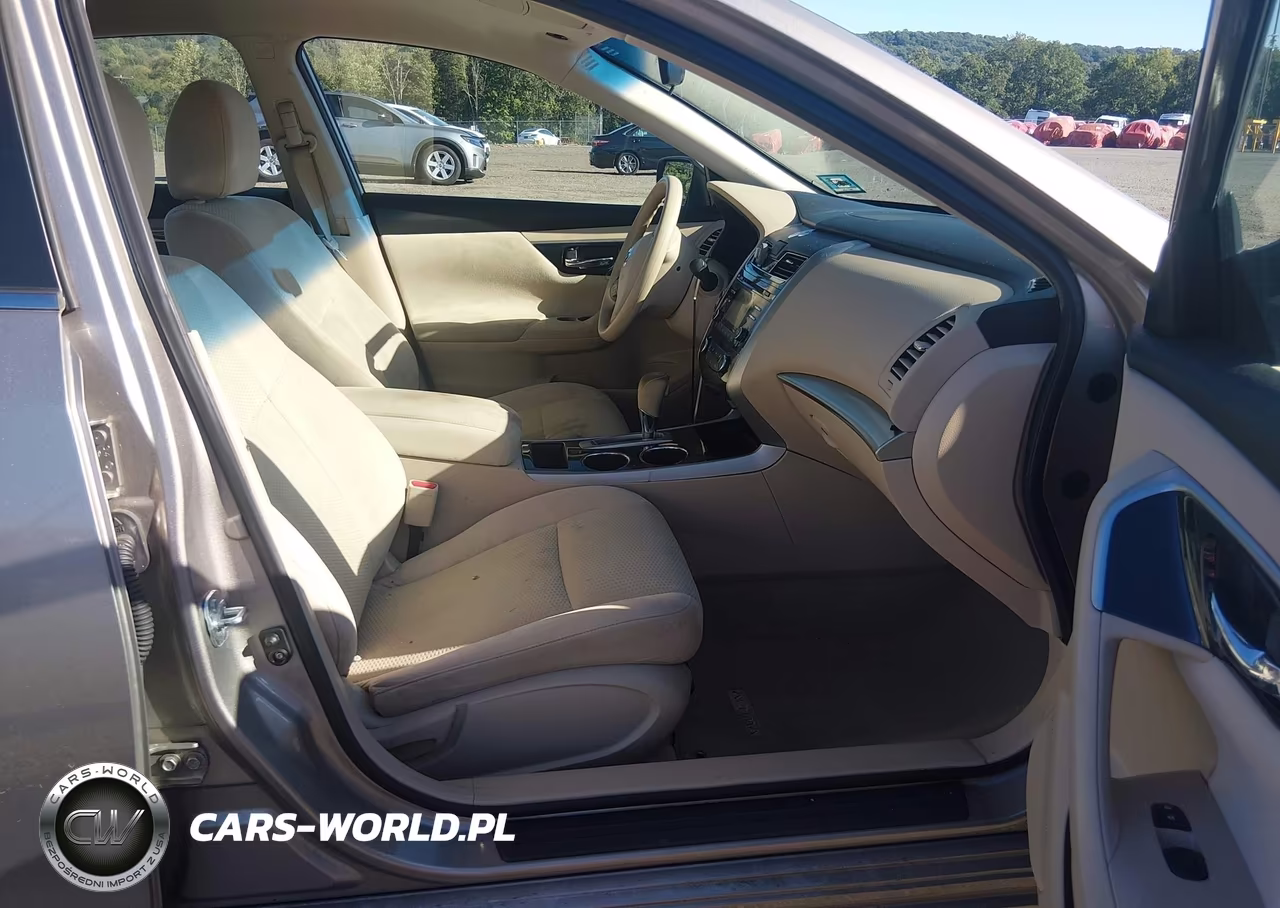 2014 Nissan Altima 2.5 S VIN:1N4AL3AP3EC142248 - 5