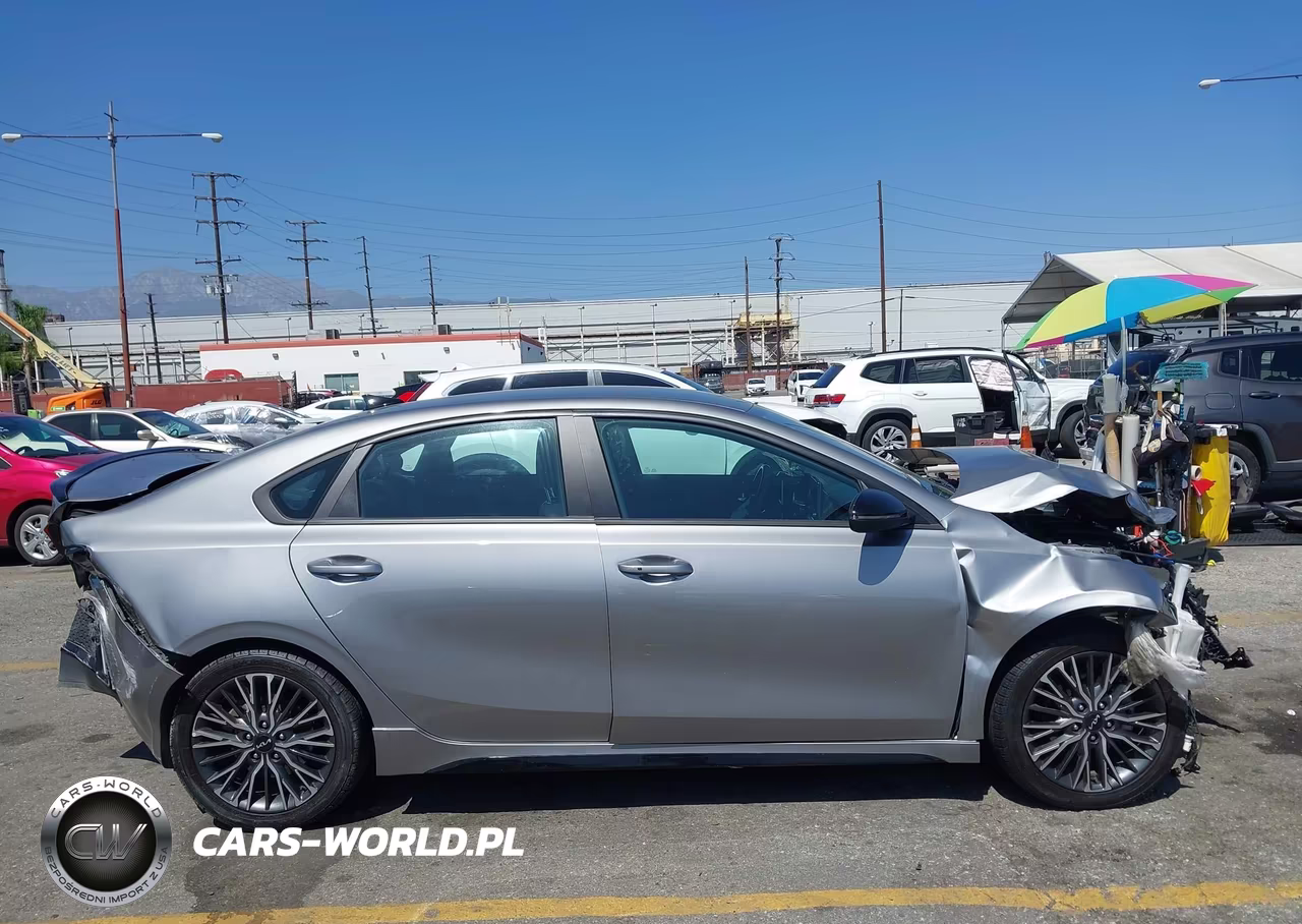 2023 Kia Forte Gt-Line VIN:3KPF54AD6PE664244 - 13