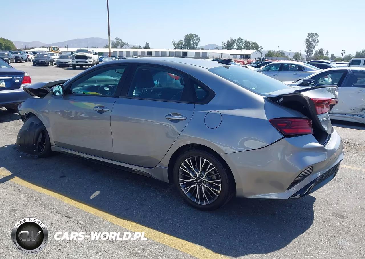 2023 Kia Forte Gt-Line VIN:3KPF54AD6PE664244 - 3