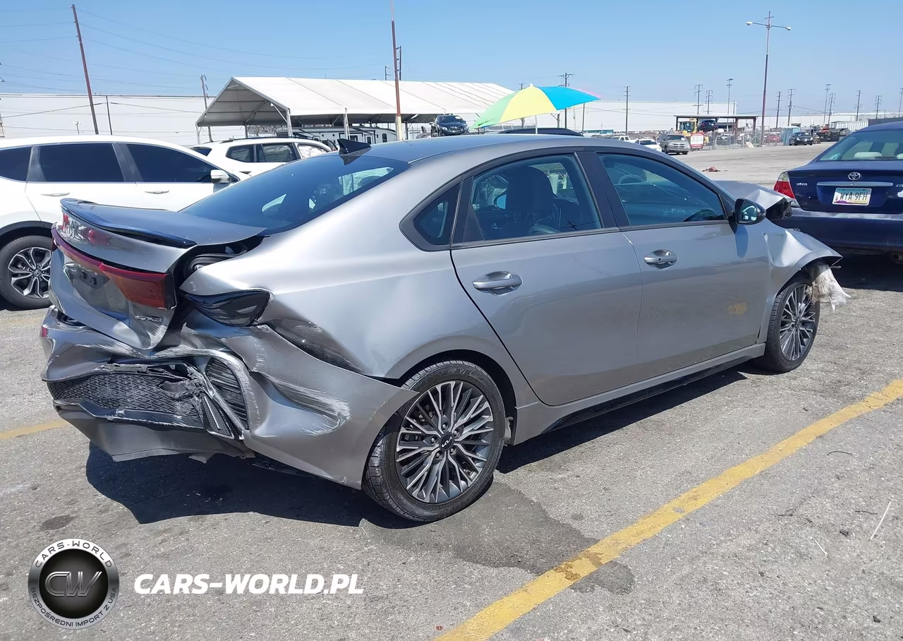 2023 Kia Forte Gt-Line VIN:3KPF54AD6PE664244 - 4