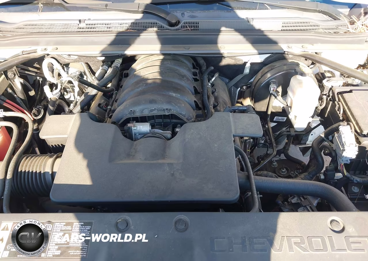 2018 Chevrolet Tahoe Lt VIN:1GNSCBKC2JR374617 - 10