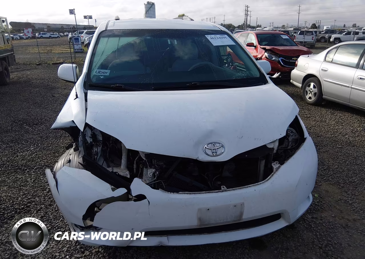 2011 Toyota Sienna Le V6 VIN:5TDKK3DC7BS115204 - 6