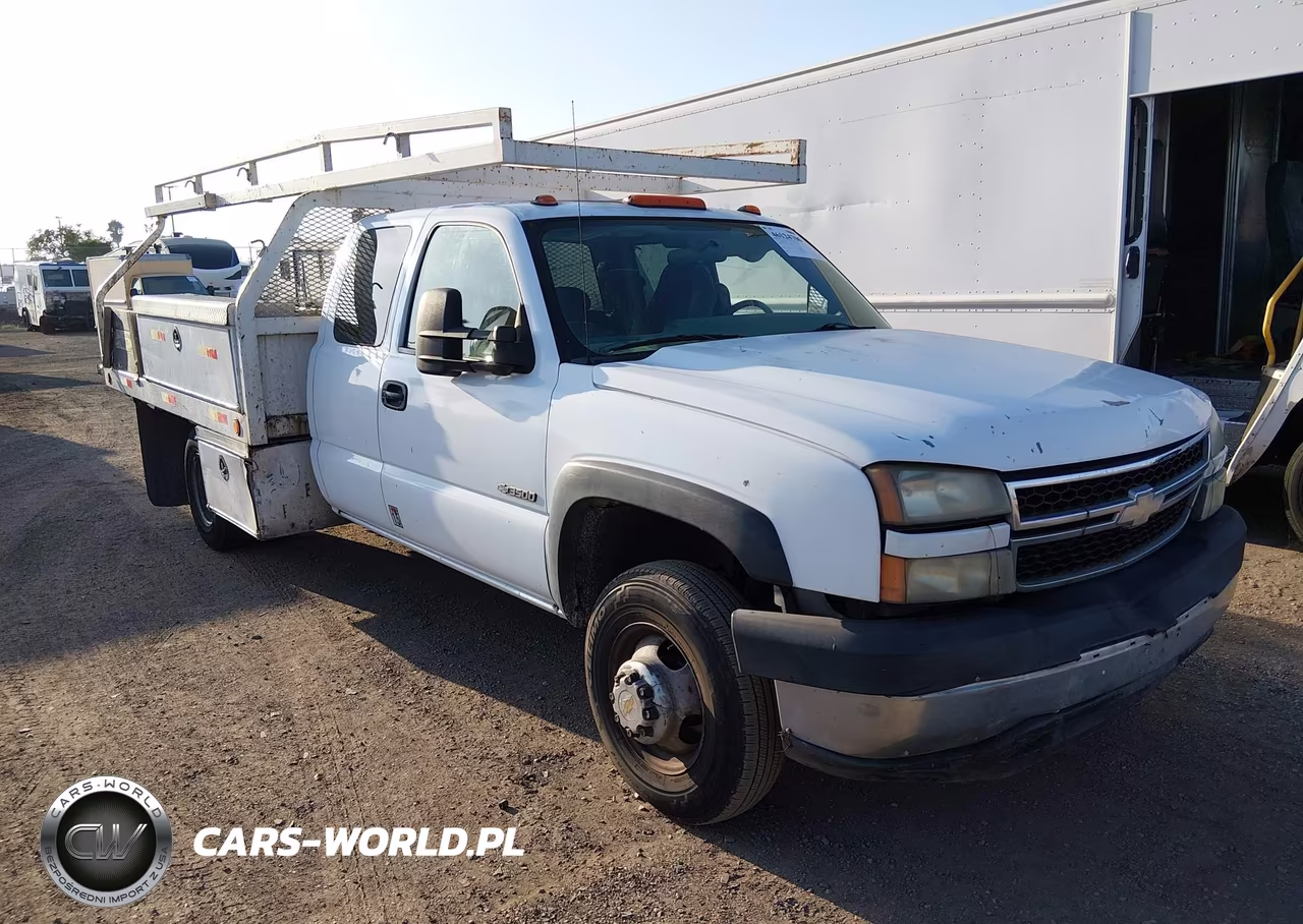 2006 Chevrolet Silverado 3500 Chassis Work Truck VIN:1GBJC39U46E260341 - 11