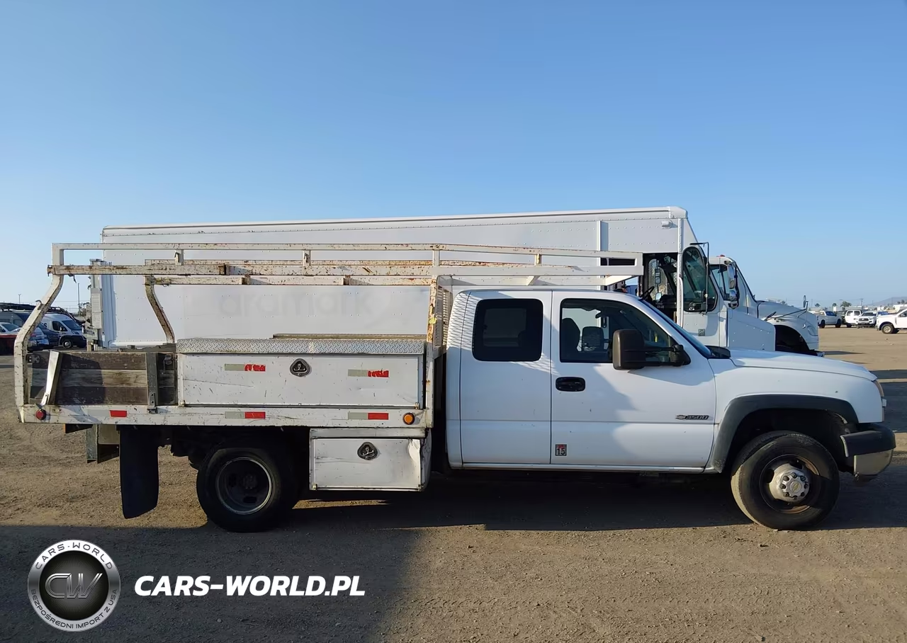 2006 Chevrolet Silverado 3500 Chassis Work Truck VIN:1GBJC39U46E260341 - 13