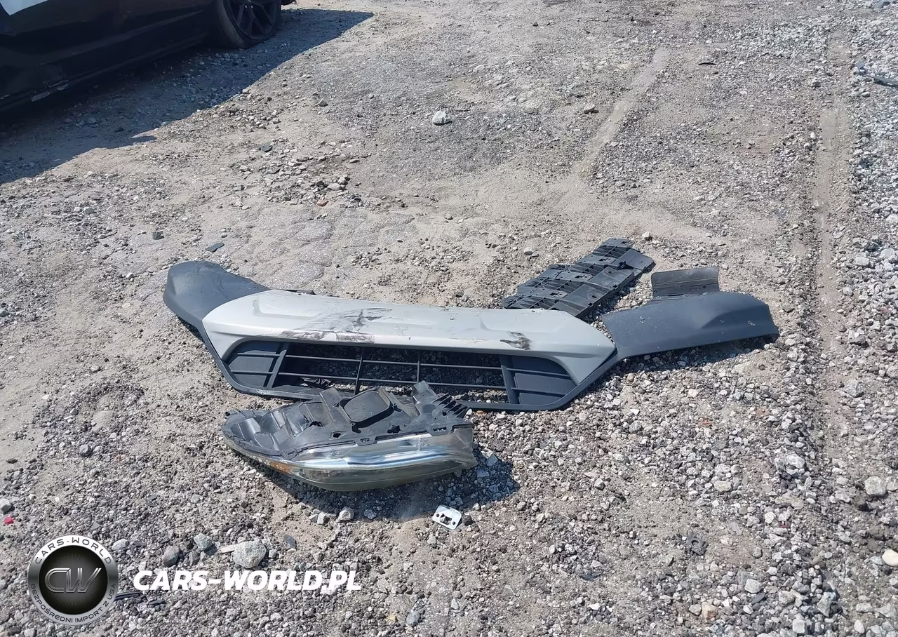 2017 Ford Escape Se VIN:1FMCU9G90HUF10441 - 12
