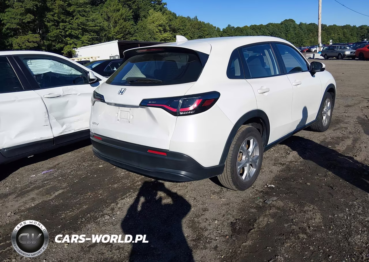 2025 Honda Hr-V Awd Lx VIN:3CZRZ2H34SM718295 - 4