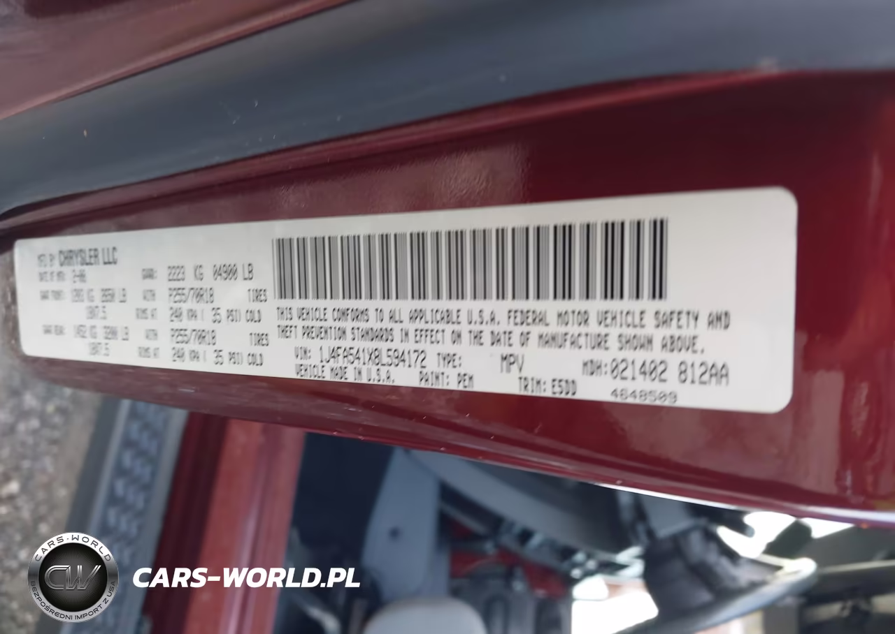 2008 Jeep Wrangler Sahara VIN:1J4FA541X8L594172 - 9