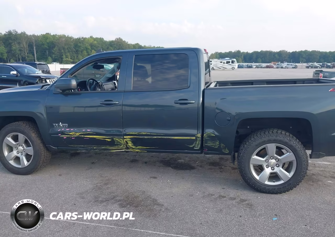 2018 Chevrolet Silverado 1500 1Lt VIN:3GCUKREC1JG184462 - 14