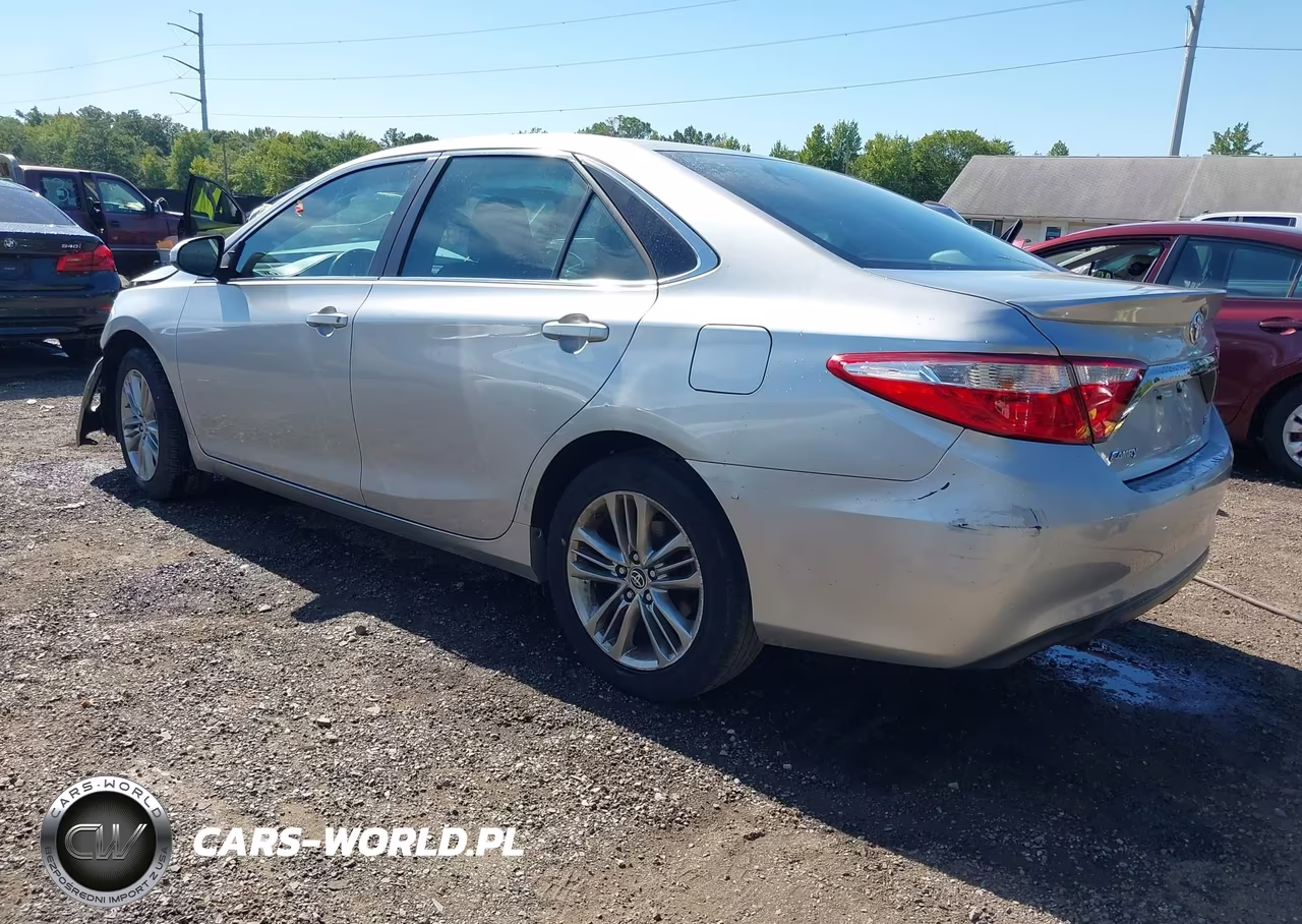 2015 Toyota Camry Se VIN:4T1BF1FK2FU878306 - 3