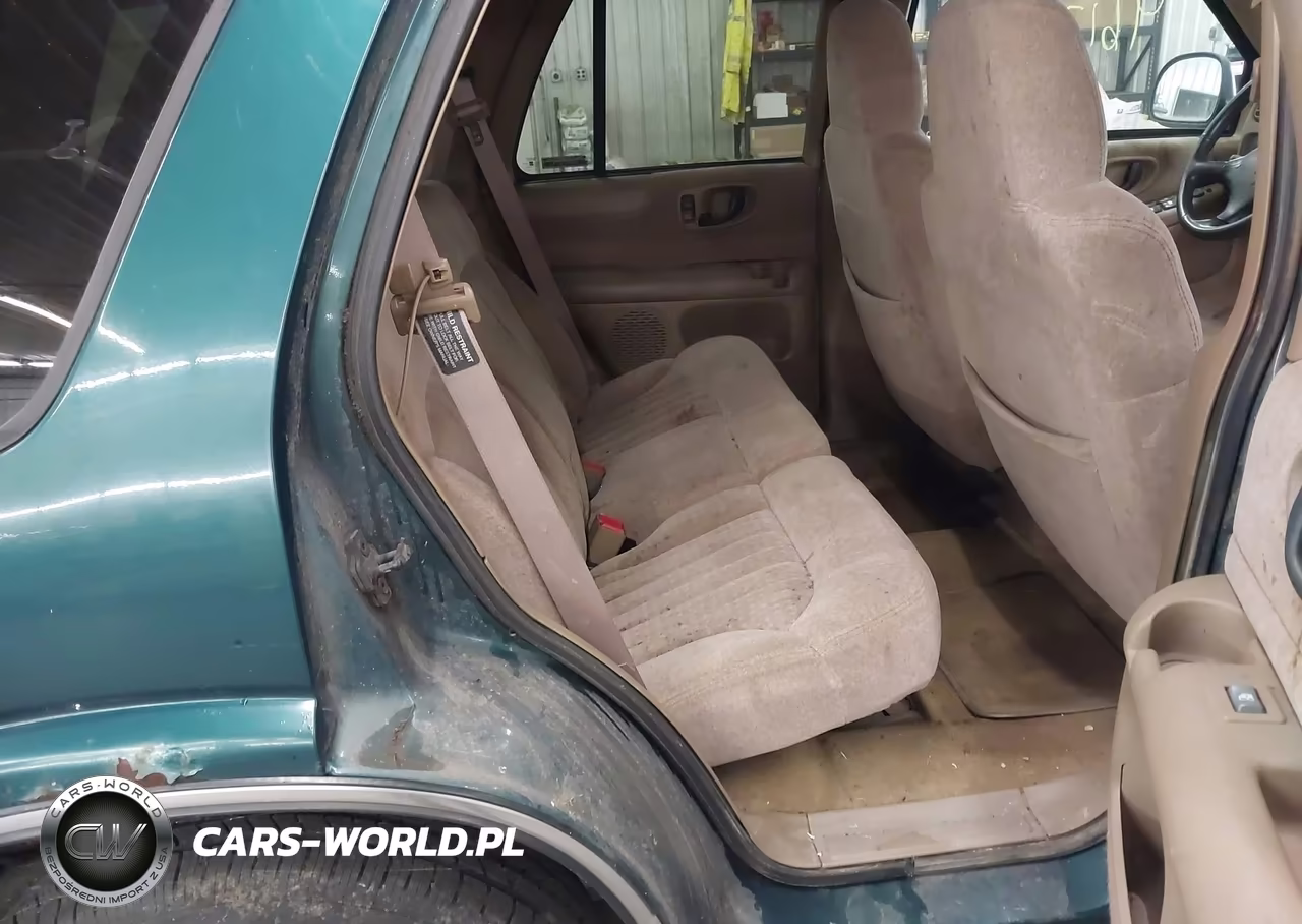 1998 Chevrolet Blazer Ls VIN:1GNDT13W3W2211664 - 8