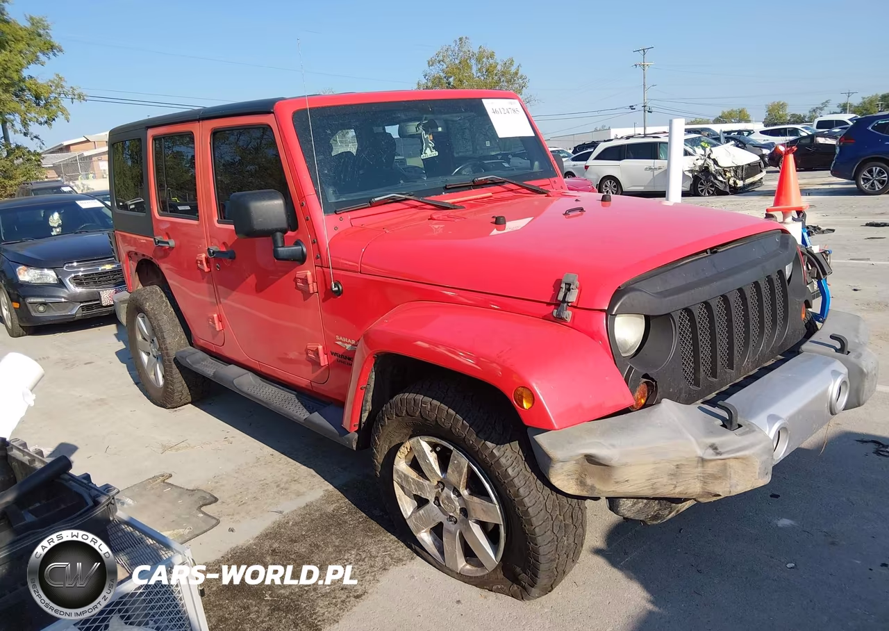 2013 Jeep Wrangler Unlimited Sahara VIN:1C4BJWEG5DL575651 - 14