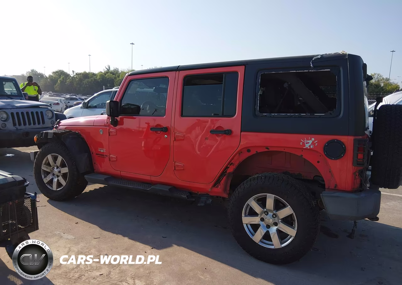 2013 Jeep Wrangler Unlimited Sahara VIN:1C4BJWEG5DL575651 - 15