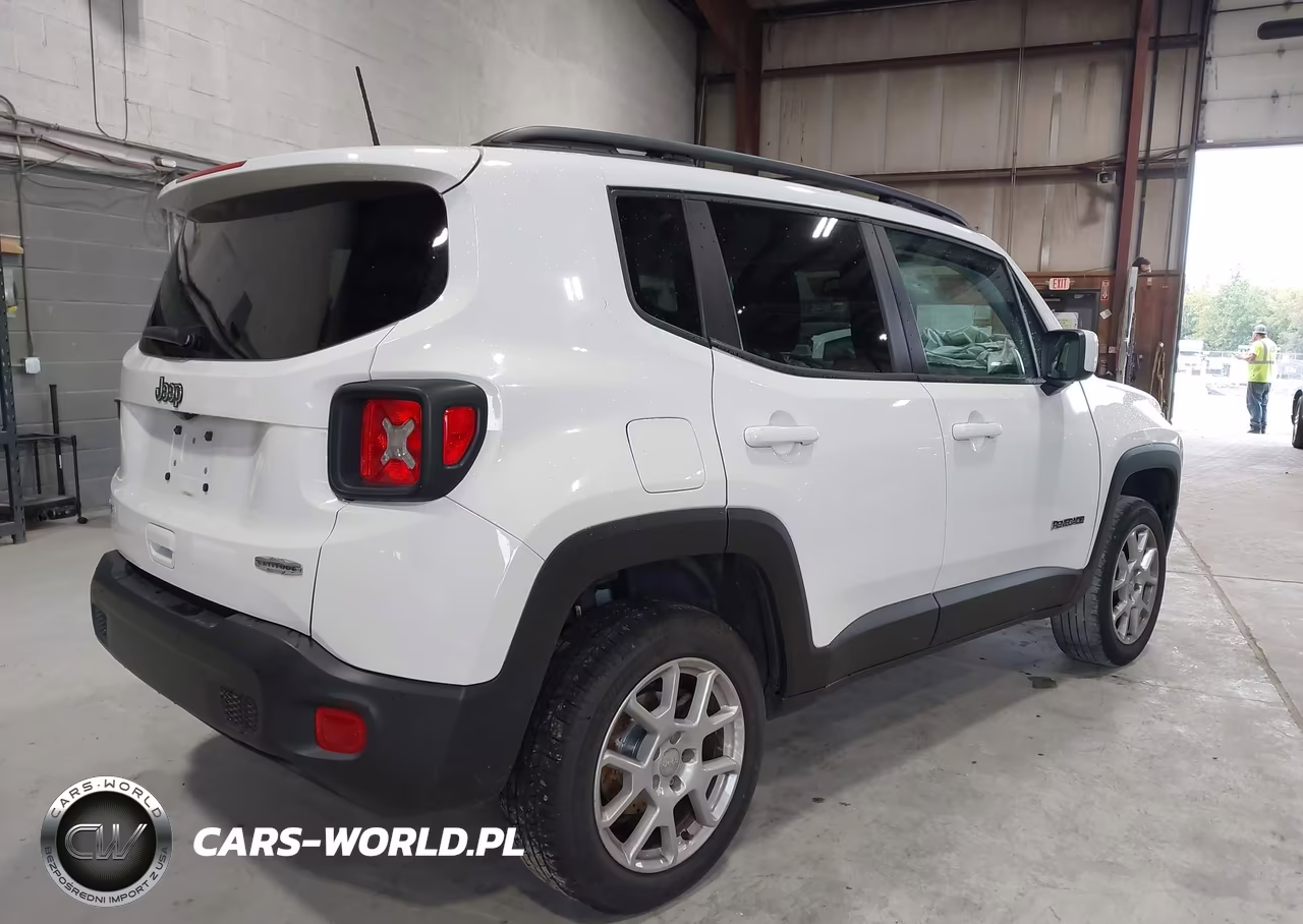 2020 Jeep Renegade Latitude 4X4 VIN:ZACNJBBB8LPM04592 - 4