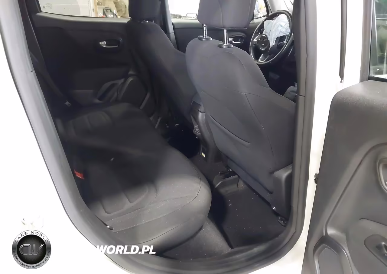 2020 Jeep Renegade Latitude 4X4 VIN:ZACNJBBB8LPM04592 - 8