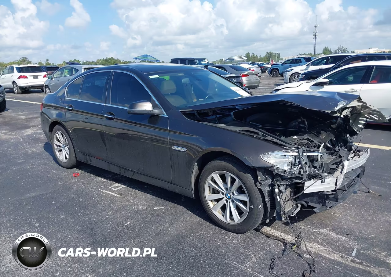 2015 BMW 528I