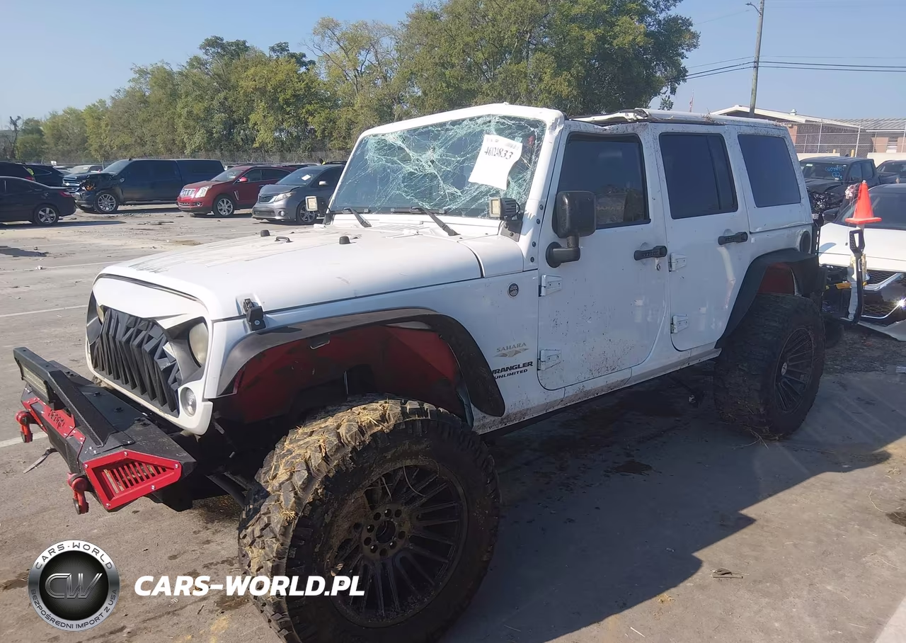 2015 Jeep Wrangler Unlimited Sahara VIN:1C4BJWEG2FL610360 - 2