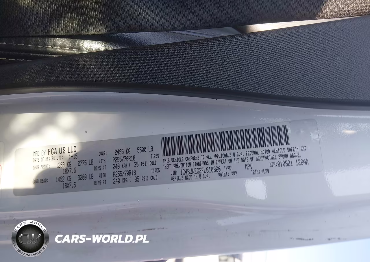 2015 Jeep Wrangler Unlimited Sahara VIN:1C4BJWEG2FL610360 - 9