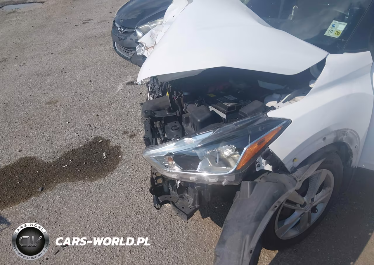 2019 Nissan Kicks S VIN:3N1CP5CUXKL522552 - 6