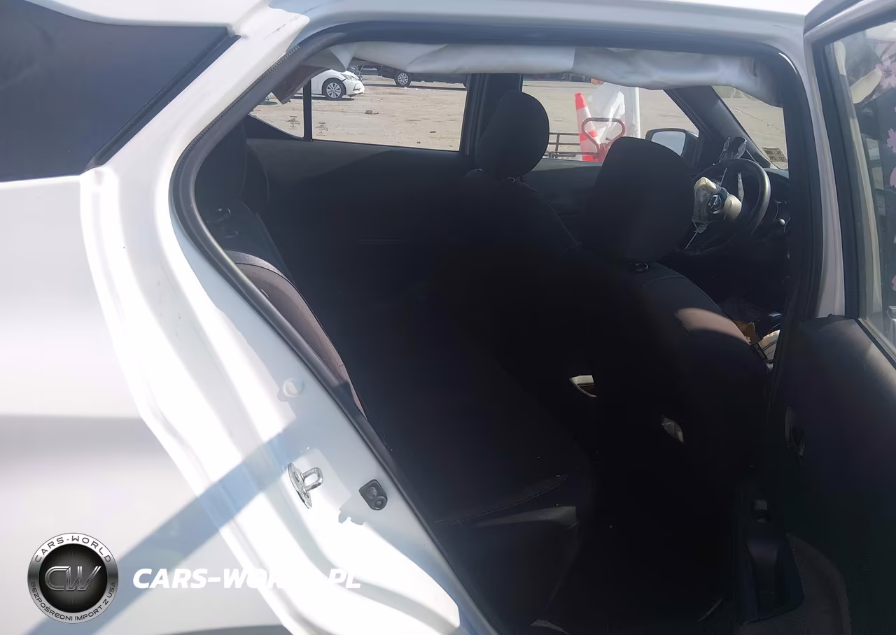 2019 Nissan Kicks S VIN:3N1CP5CUXKL522552 - 8