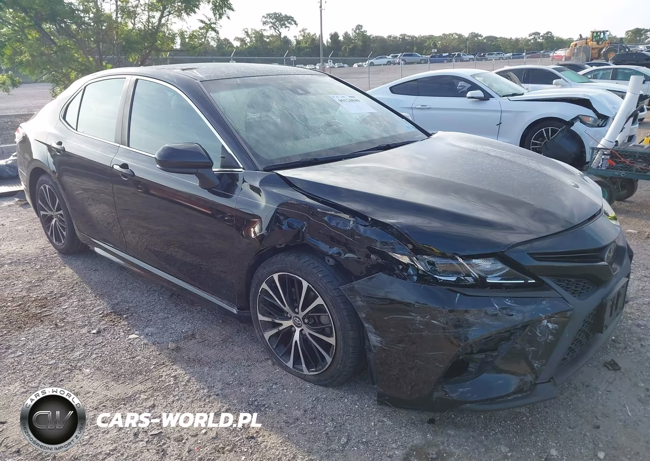 2020 Toyota Camry Se