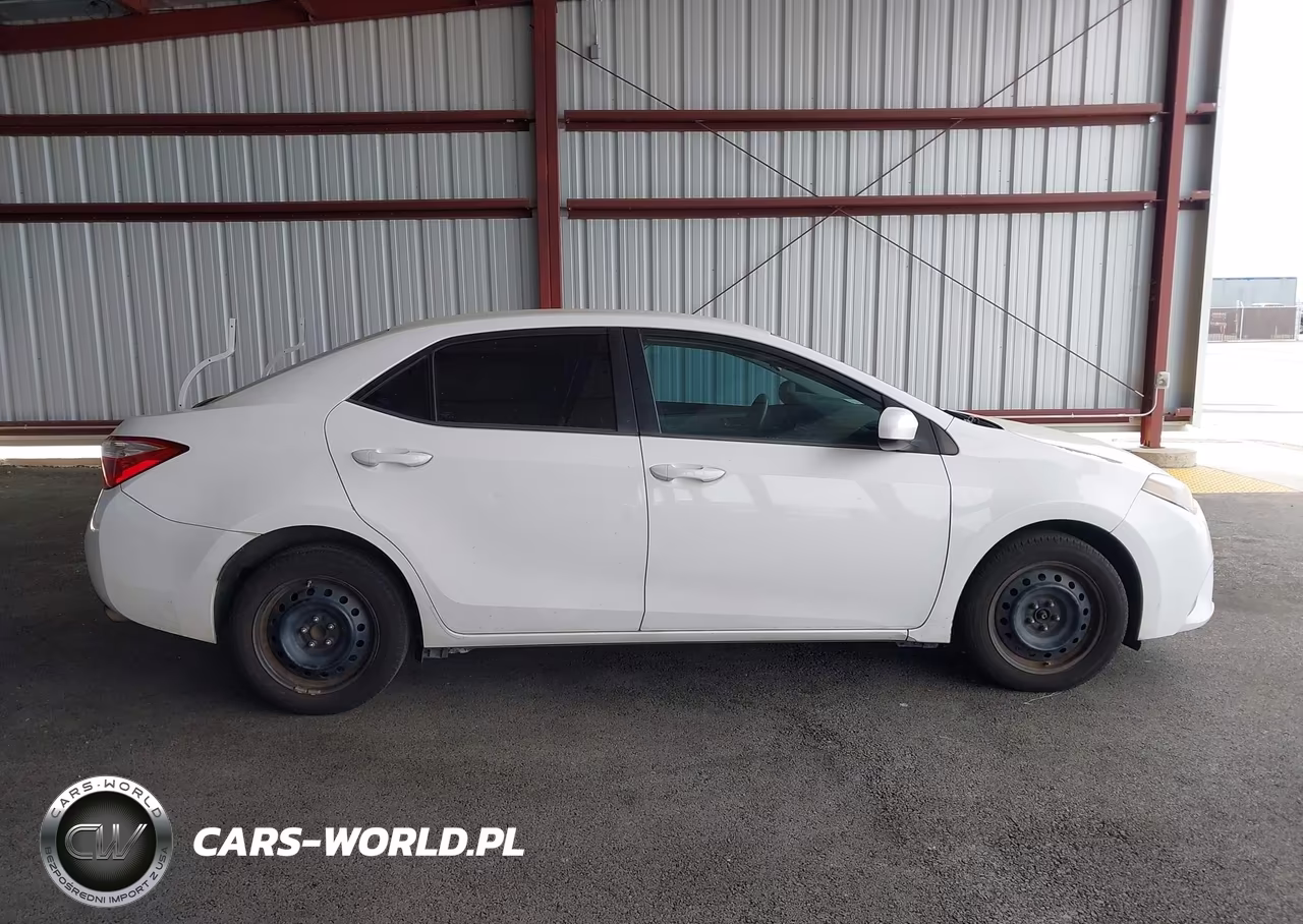 2016 Toyota Corolla Le VIN:5YFBURHE1GP418598 - 13