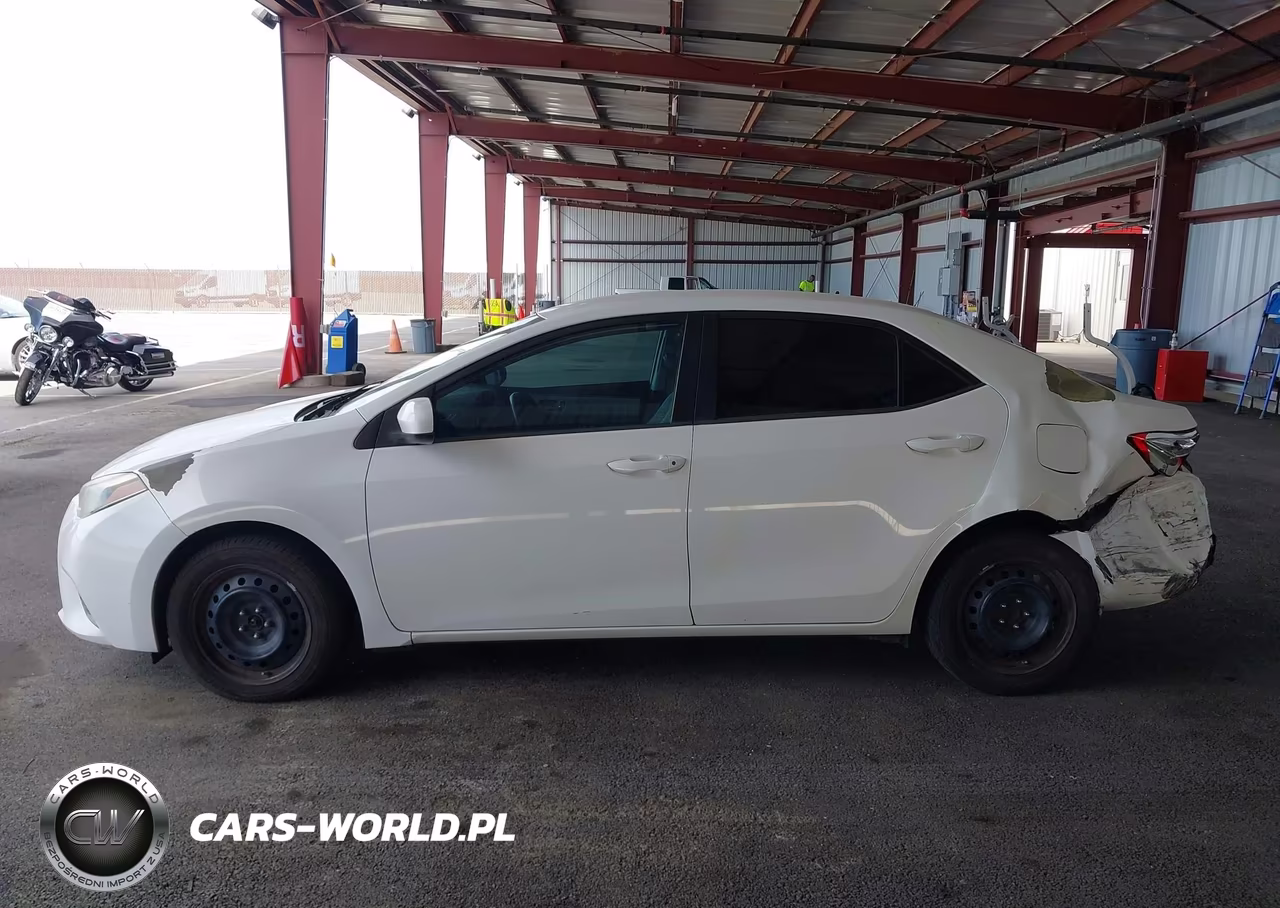 2016 Toyota Corolla Le VIN:5YFBURHE1GP418598 - 14