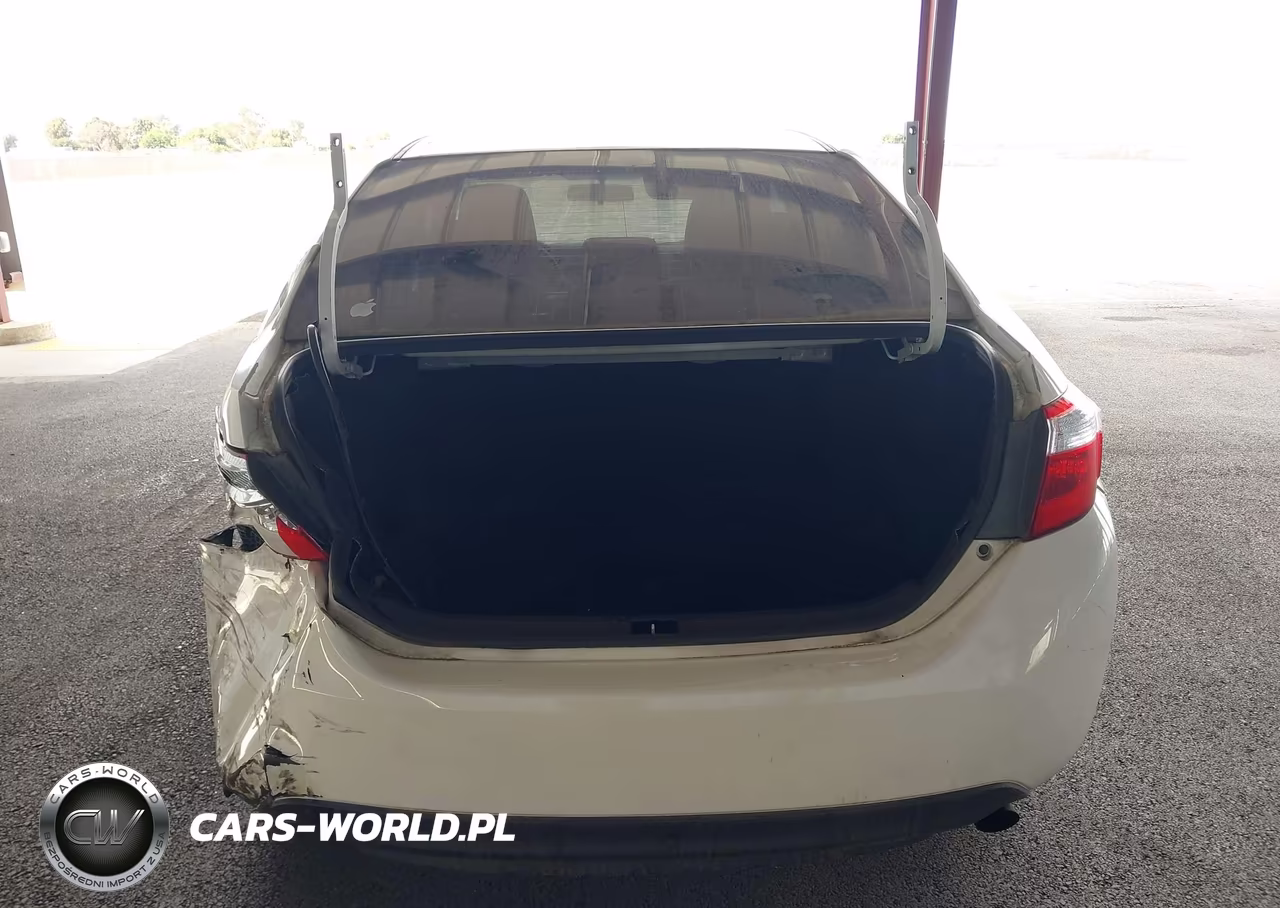 2016 Toyota Corolla Le VIN:5YFBURHE1GP418598 - 17