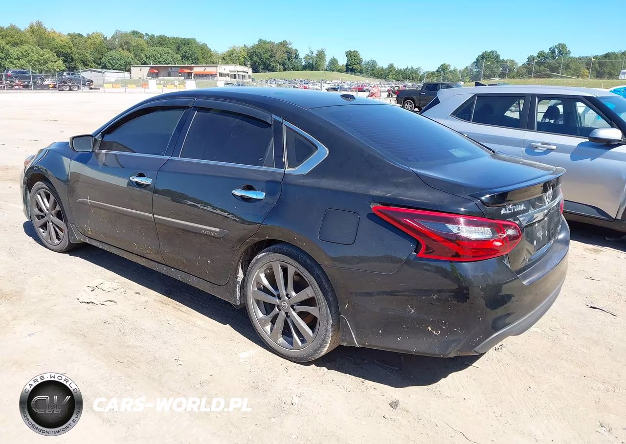2018 Nissan Altima 2.5 Sr VIN:1N4AL3AP0JC298743 - 3