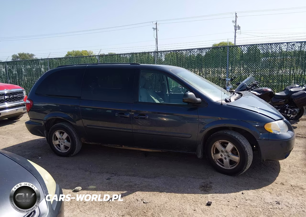 2007 Dodge Grand Caravan Sxt VIN:2D4GP44L87R360626 - 13