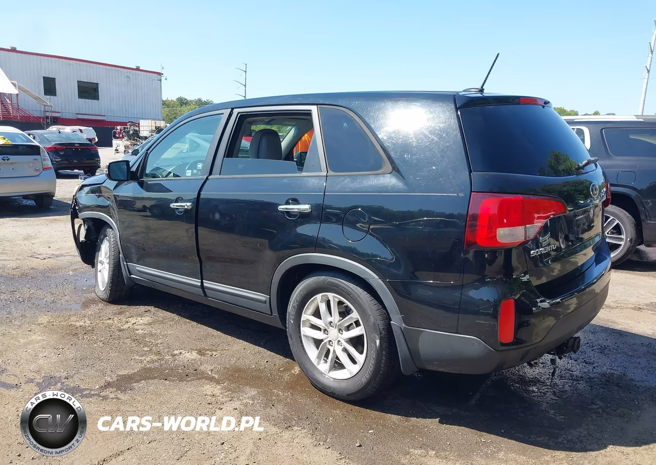 2015 Kia Sorento Lx VIN:5XYKT3A6XFG605909 - 3