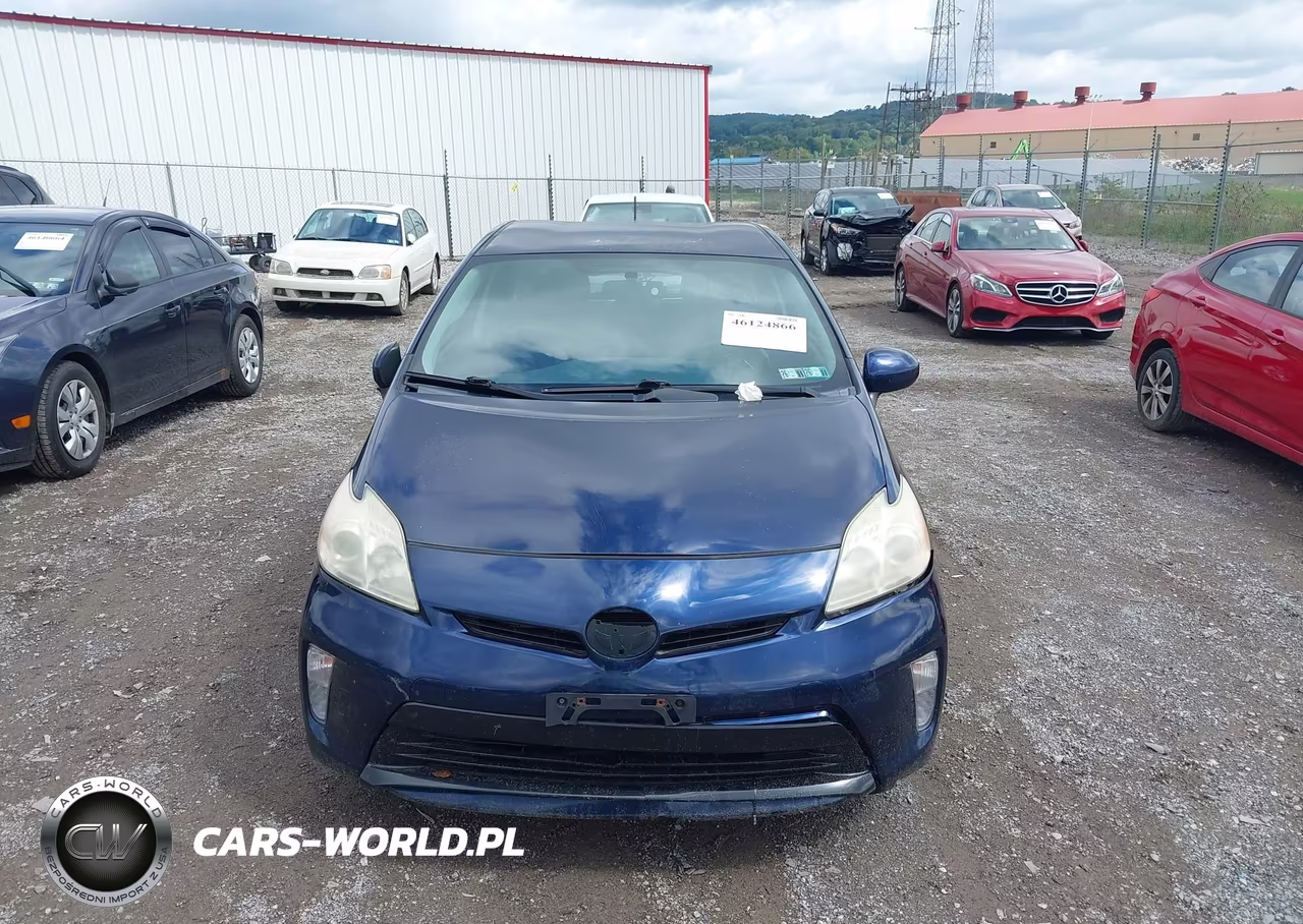2013 Toyota Prius Two VIN:JTDKN3DU3D1617885 - 12