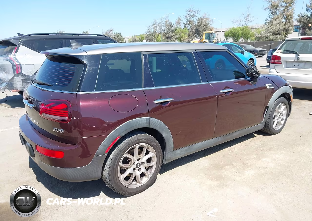 2017 Mini Clubman Cooper VIN:WMWLN5C57H2E32412 - 4