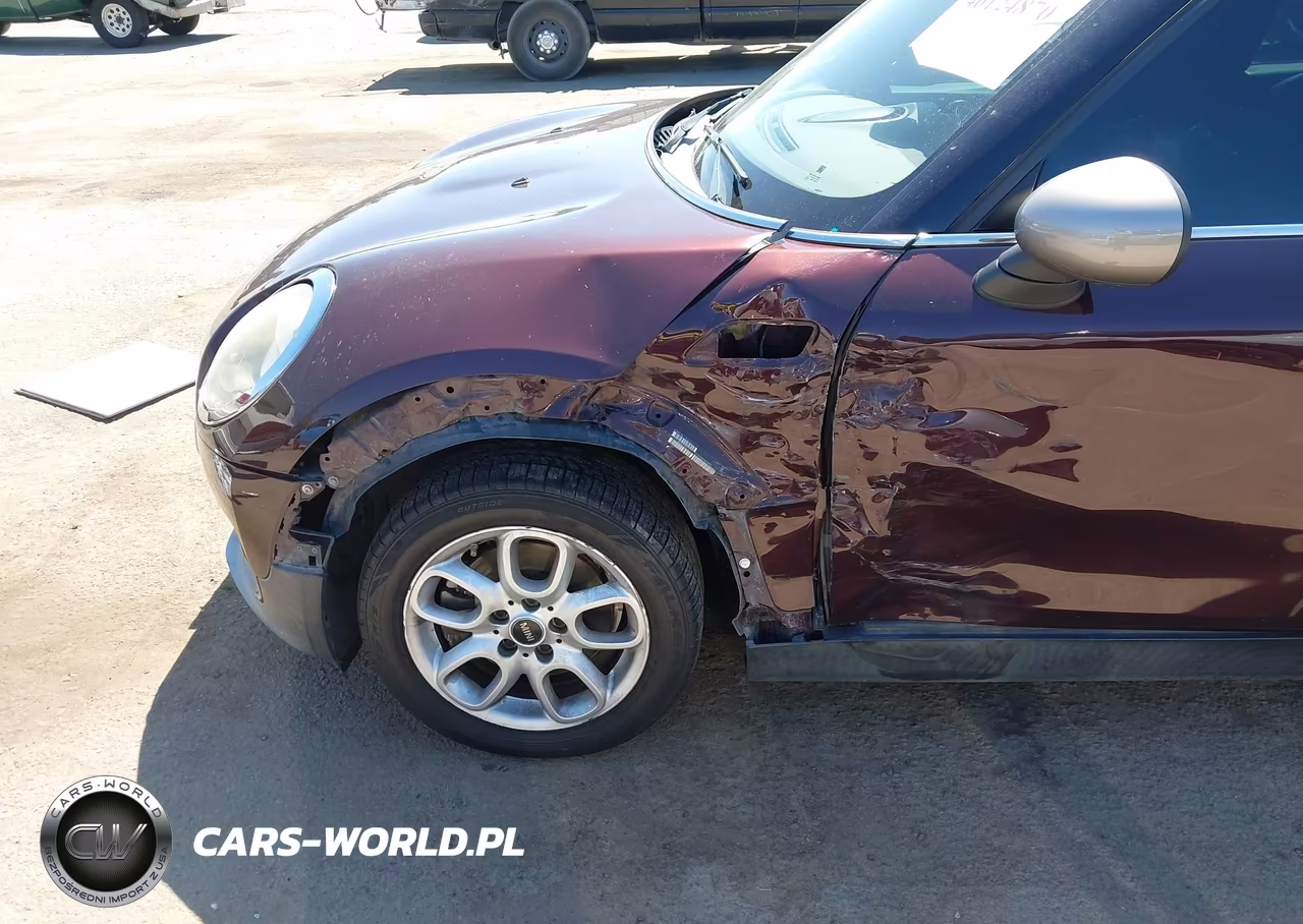 2017 Mini Clubman Cooper VIN:WMWLN5C57H2E32412 - 6