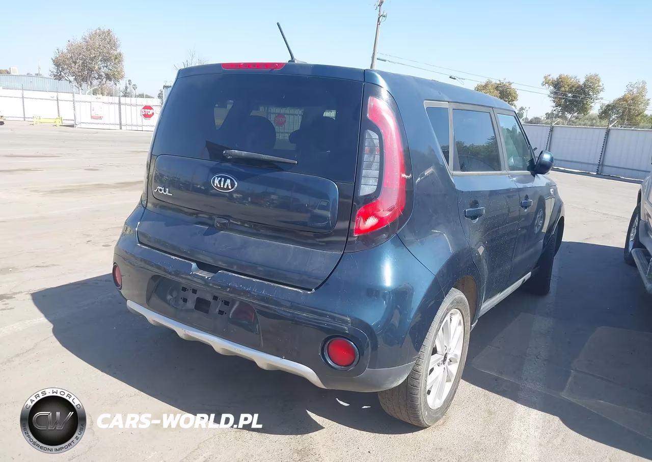 2018 Kia Soul + VIN:KNDJP3A57J7624690 - 4