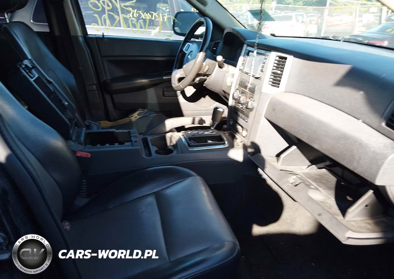 2008 Jeep Grand Cherokee Laredo VIN:1J8GR48K08C136908 - 5