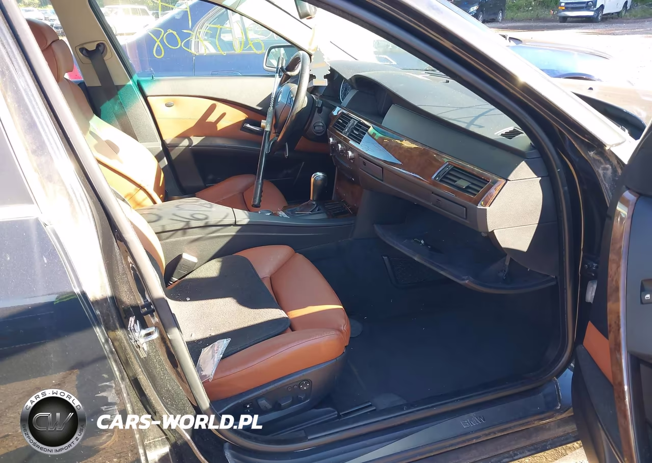 2007 BMW 530Xi VIN:WBANF73517CY17746 - 5