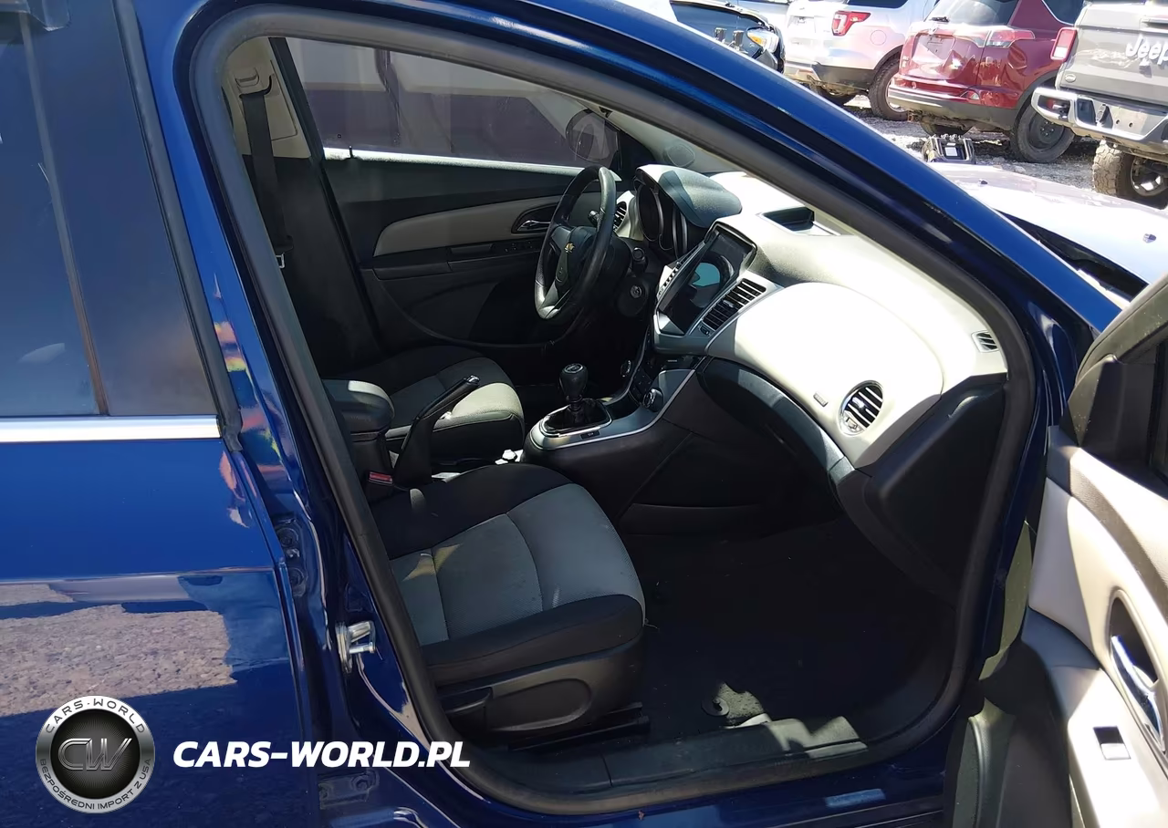 2012 Chevrolet Cruze Ls VIN:1G1PD5SH9C7365459 - 5