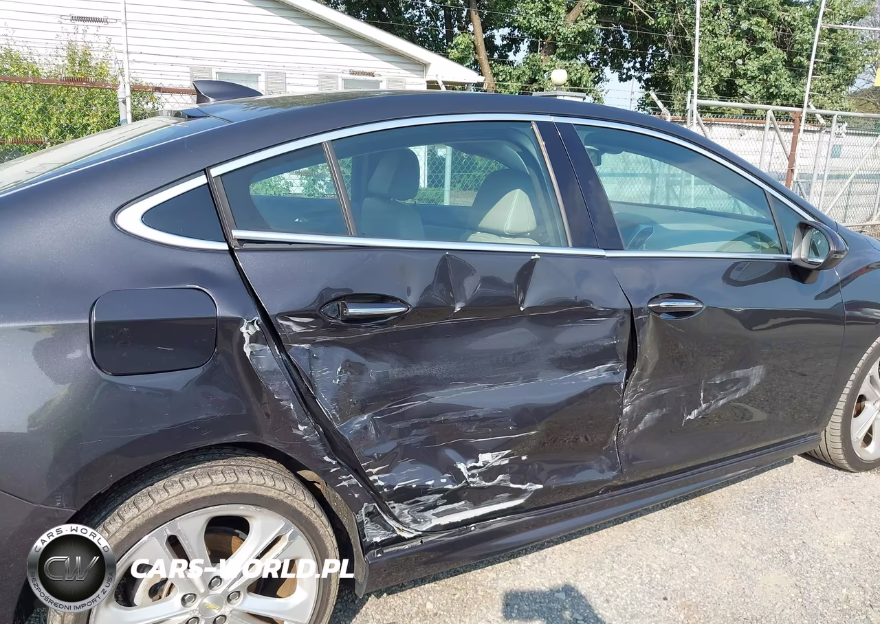 2017 Chevrolet Cruze Premier Auto VIN:1G1BF5SM0H7148374 - 17