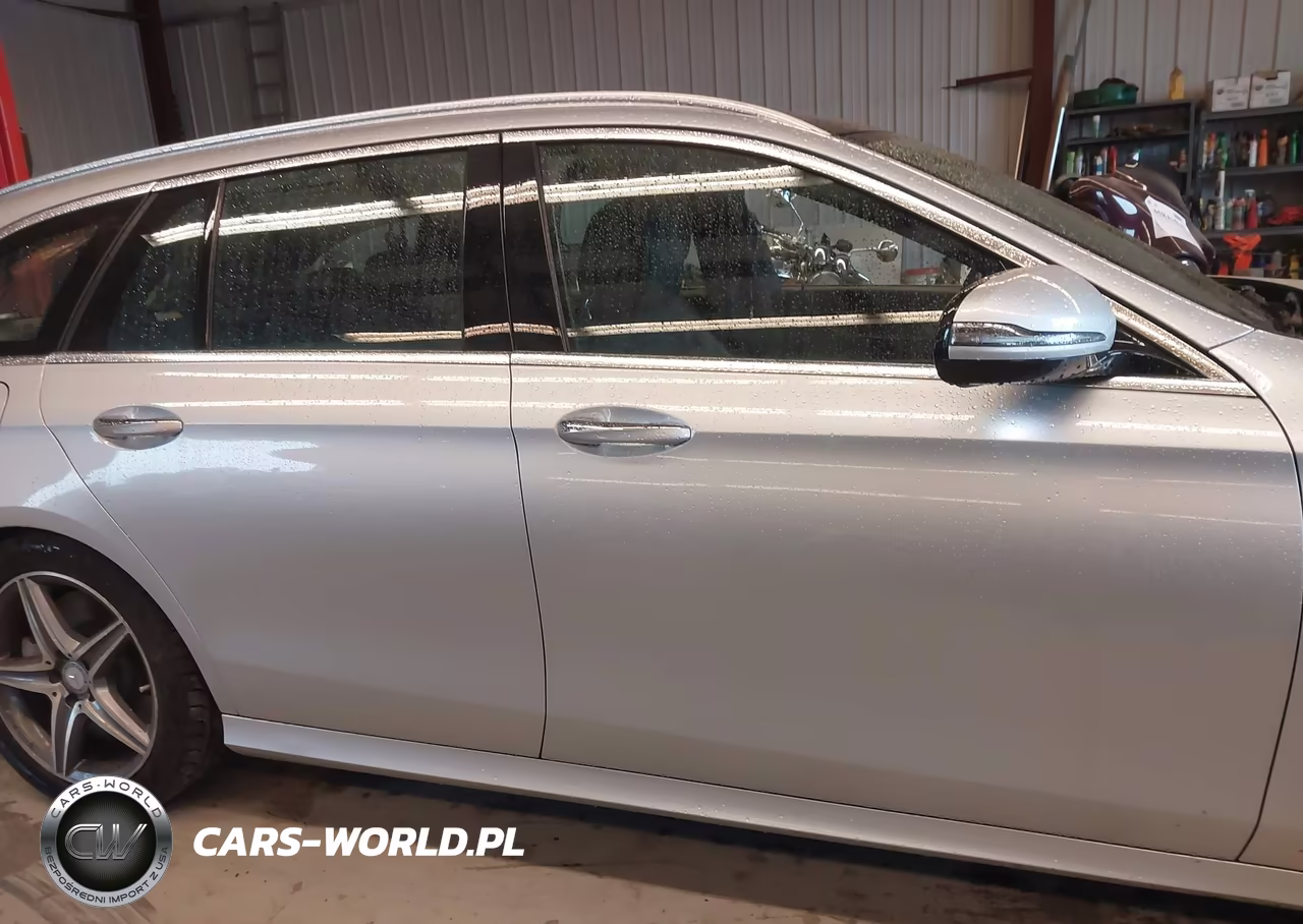2017 Mercedes-Benz E 400 4Matic VIN:WDDZH6GB8HA153845 - 13