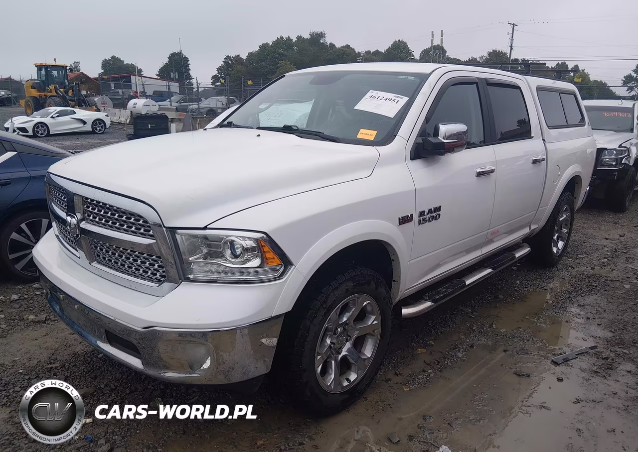2018 Ram 1500 Laramie 4X4 5'7 Box VIN:1C6RR7NTXJS152387 - 2