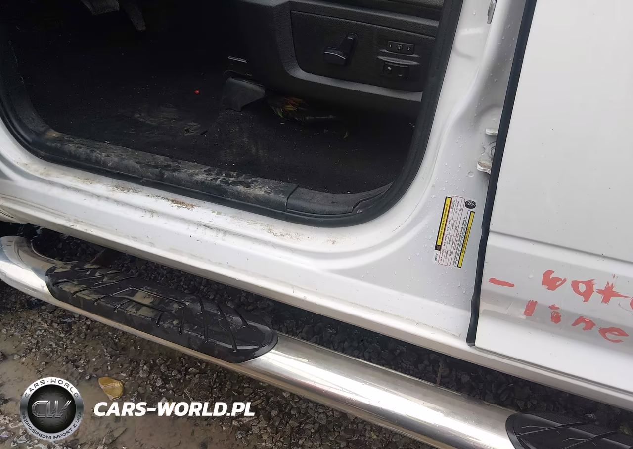 2018 Ram 1500 Laramie 4X4 5'7 Box VIN:1C6RR7NTXJS152387 - 6