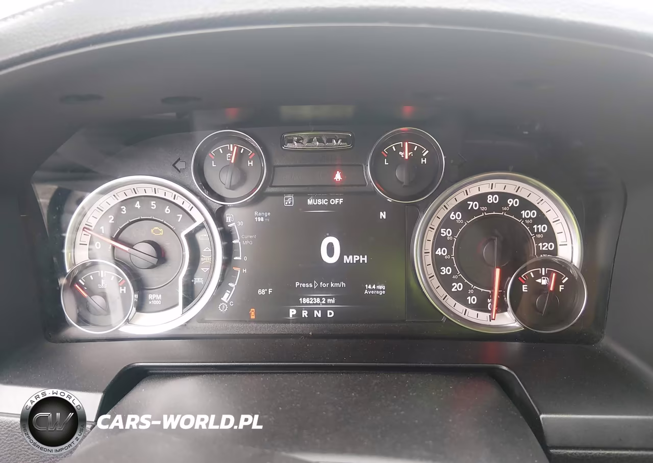 2018 Ram 1500 Laramie 4X4 5'7 Box VIN:1C6RR7NTXJS152387 - 7