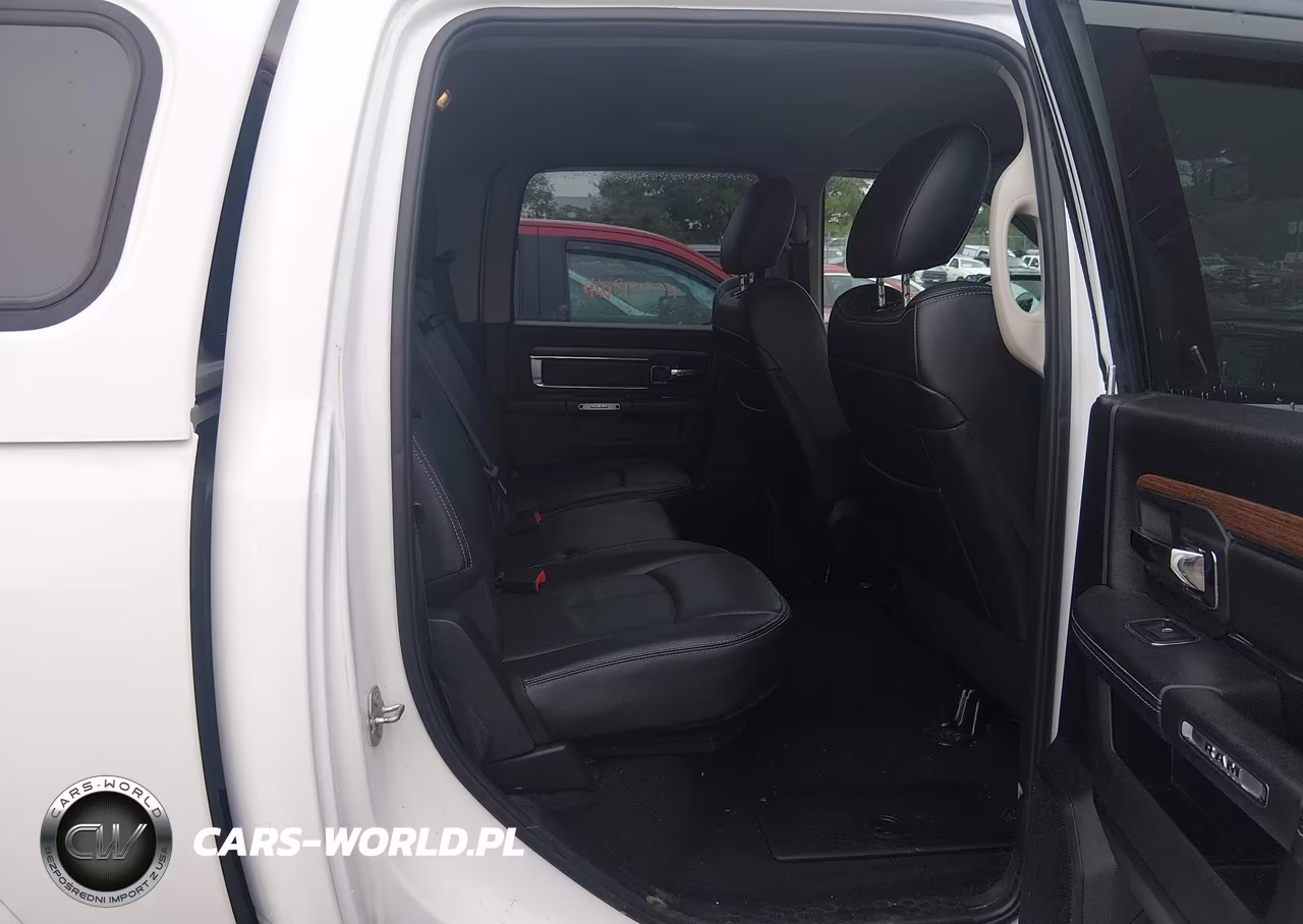 2018 Ram 1500 Laramie 4X4 5'7 Box VIN:1C6RR7NTXJS152387 - 8