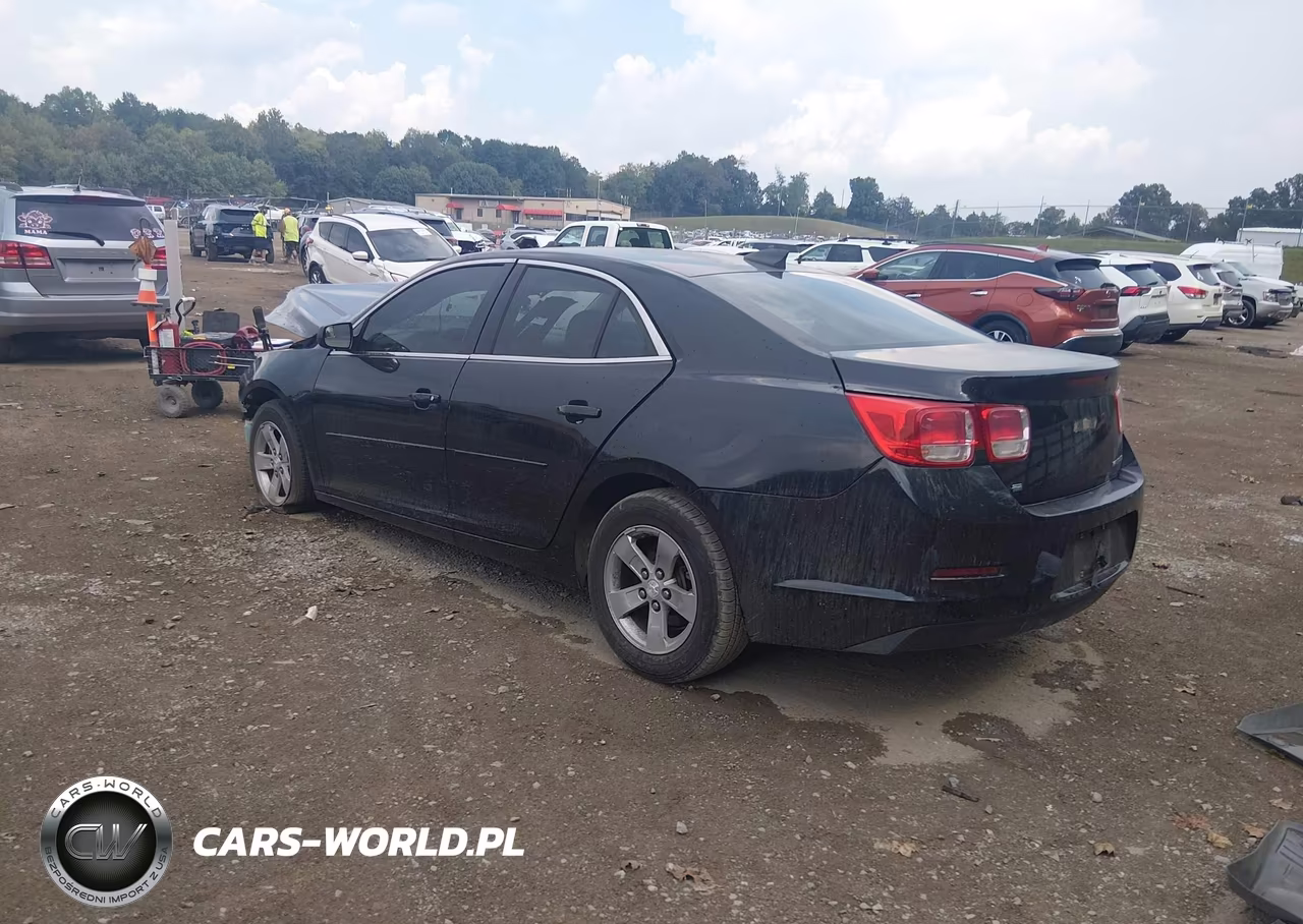 2015 Chevrolet Malibu Ls VIN:1G11B5SL2FF333656 - 3