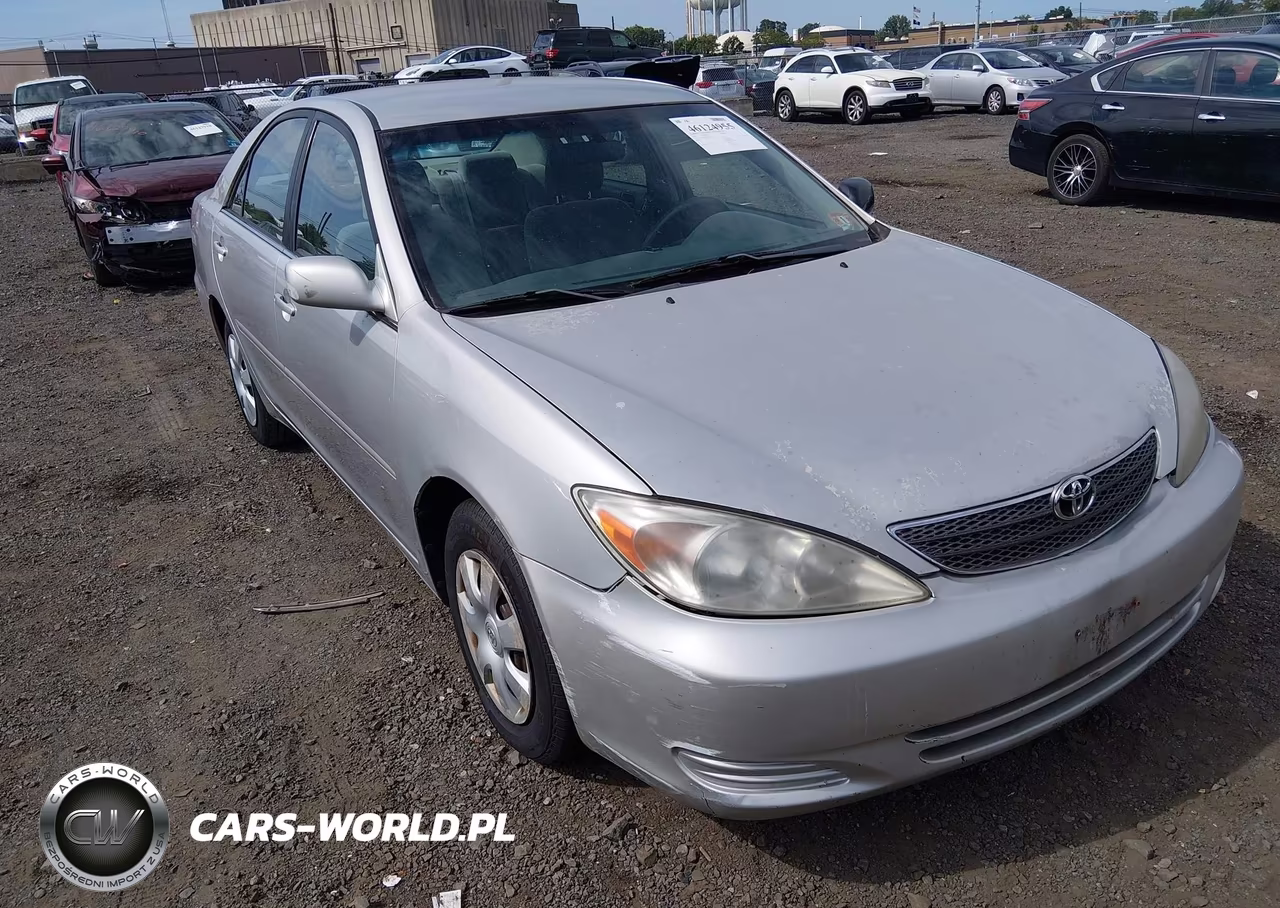2004 Toyota Camry Le