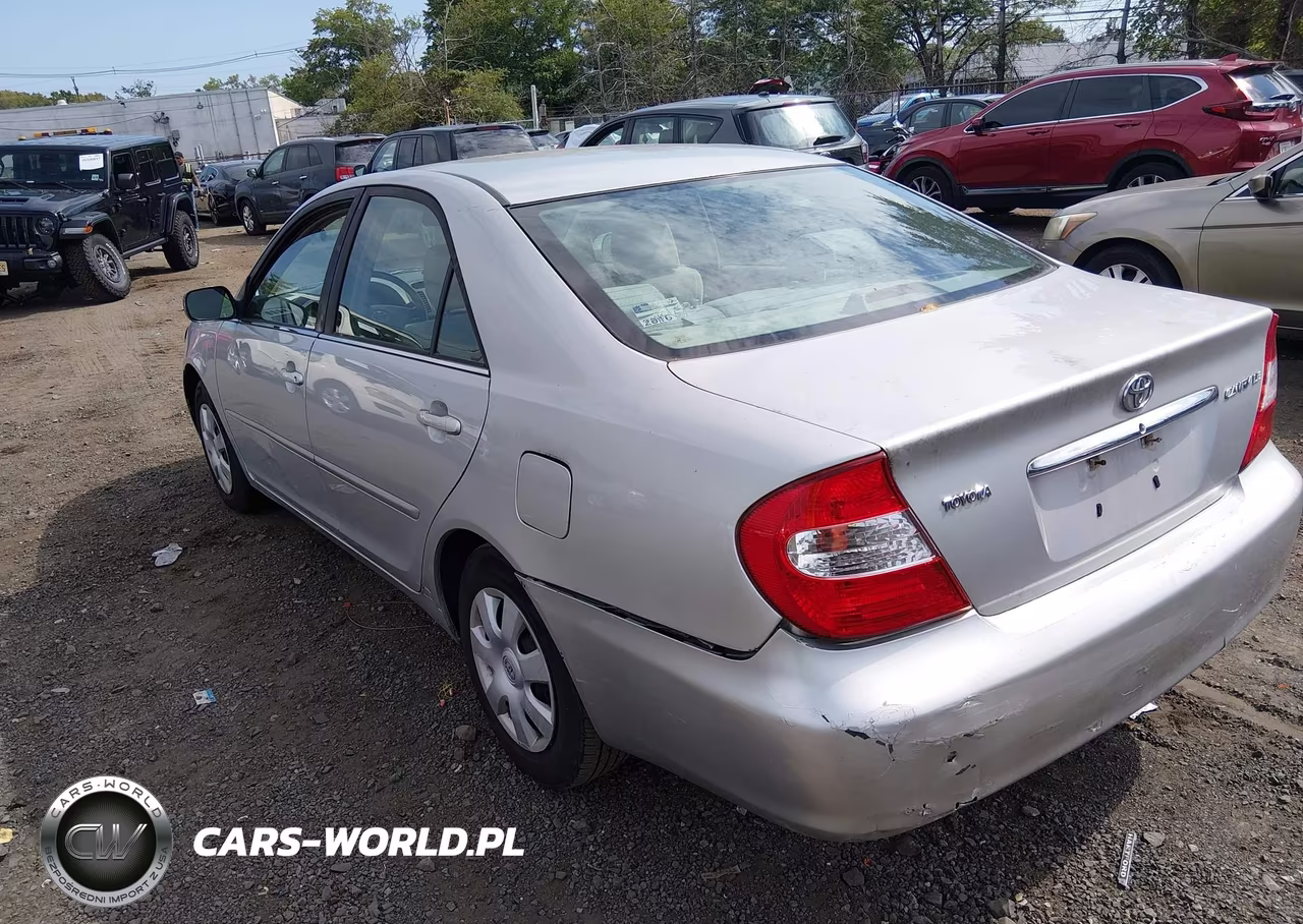 2004 Toyota Camry Le VIN:4T1BE32K54U328258 - 3