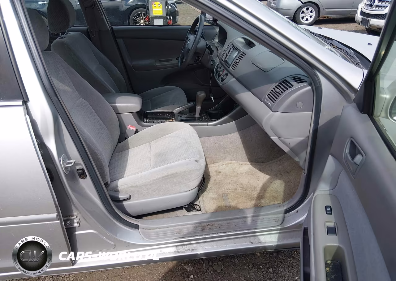 2004 Toyota Camry Le VIN:4T1BE32K54U328258 - 5