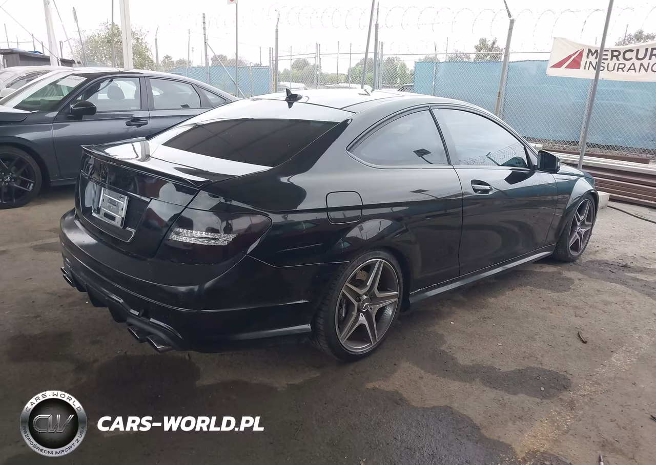 2014 Mercedes-Benz C 63 Amg VIN:WDDGJ7HB4EG262425 - 4