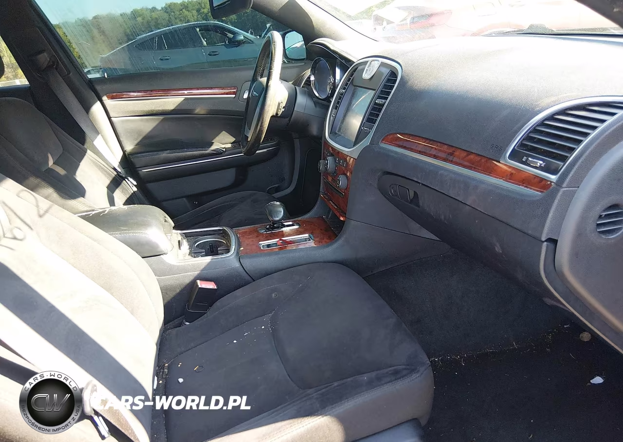 2012 Chrysler 300 VIN:2C3CCAAG9CH166690 - 5