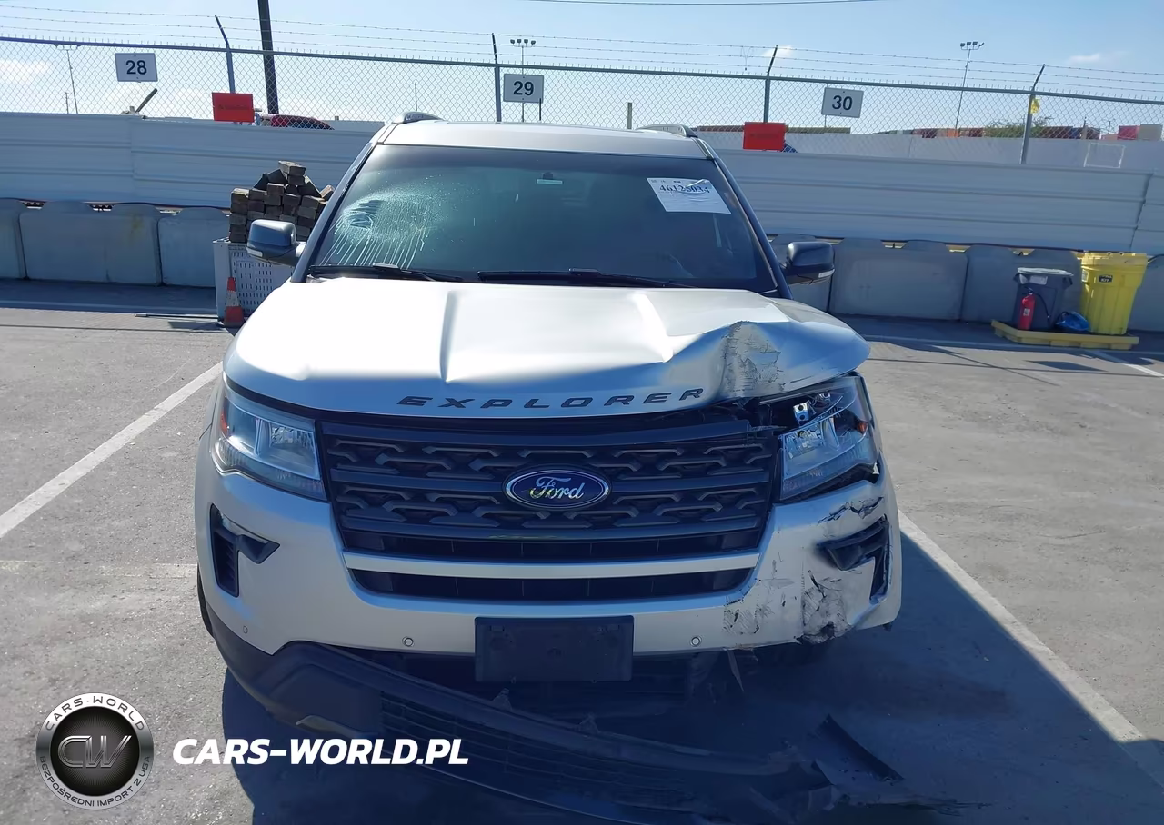 2018 Ford Explorer Xlt VIN:1FM5K7D89JGC72639 - 12